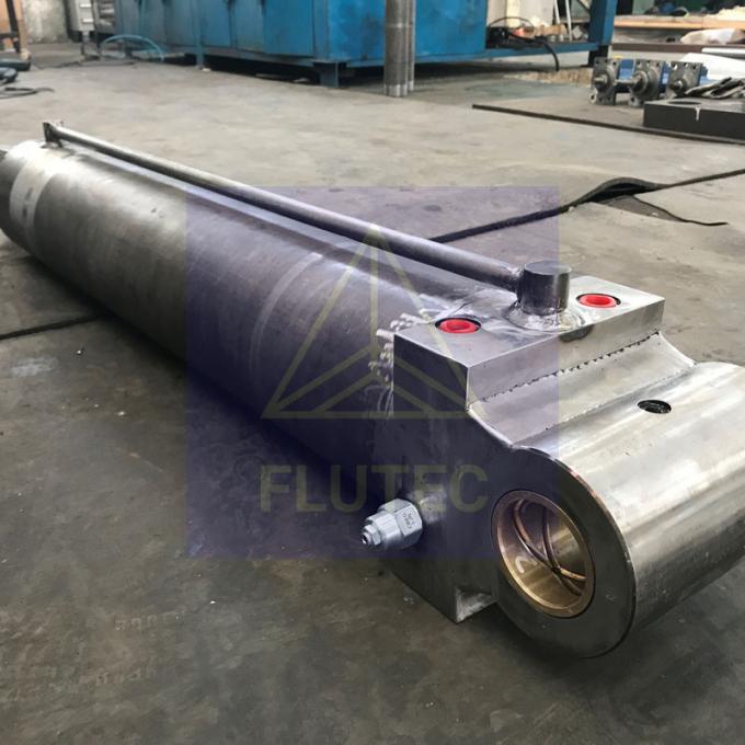 Cylindre hydraulique pour drague de navigation 1