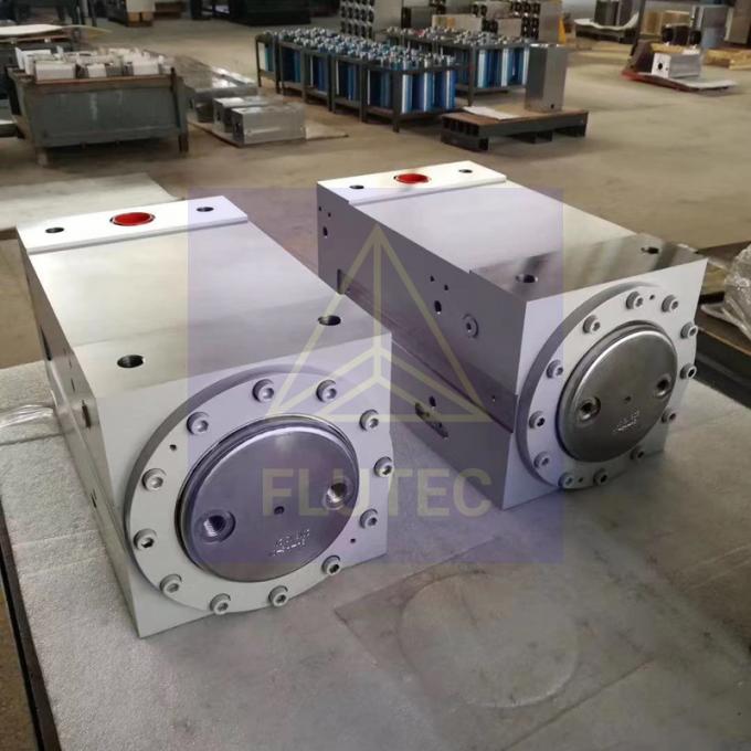 Cylindre hydraulique industriel en acier allié pour frein hydraulique de 350 tonnes 1